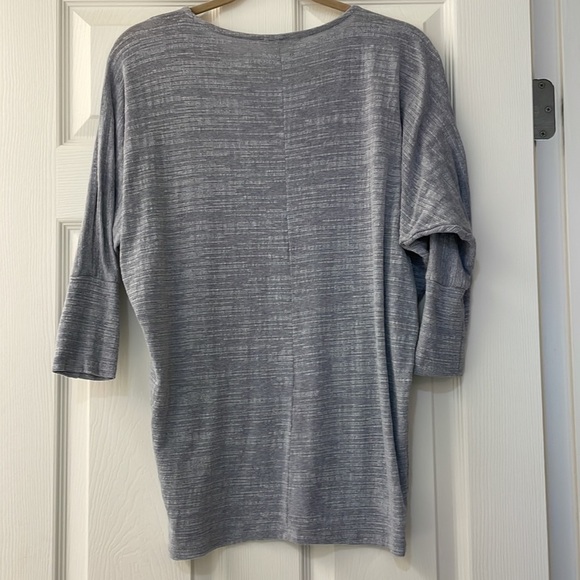 Blue/gray 3/4 sleeve casual top - Size Small - Picture 5 of 5